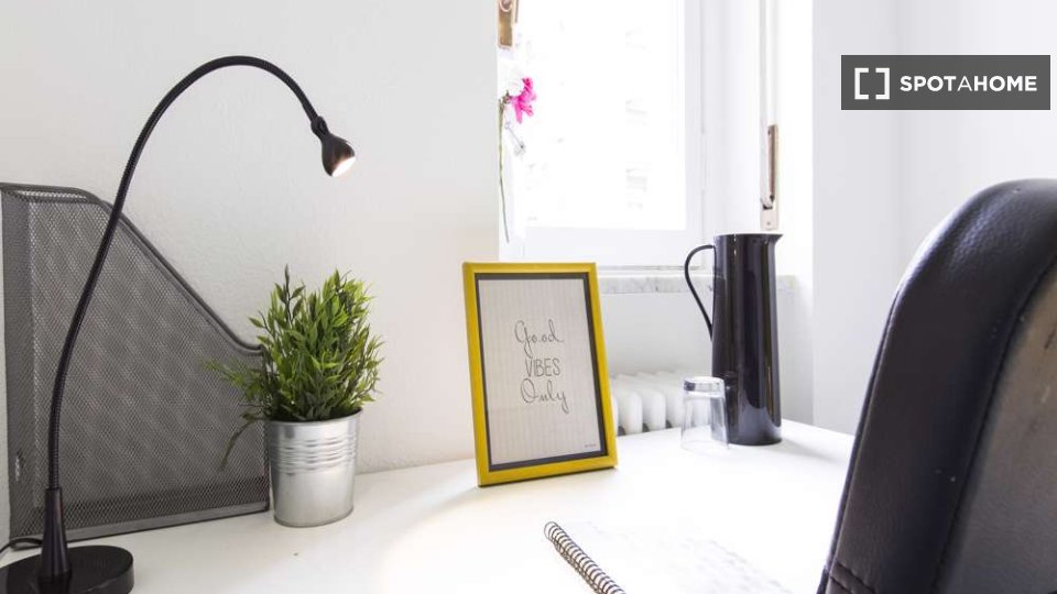 Immagine 6 di Camera condivisa in affitto  in Via dei Mandorli Milan a Monza