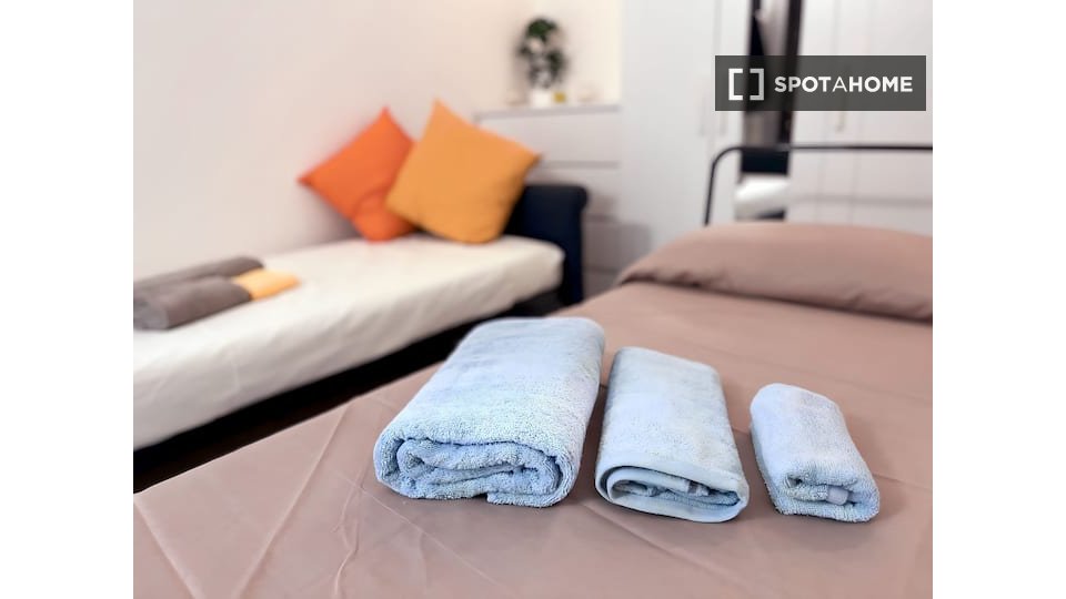 Immagine 3 di Ufficio in affitto  in Via Rubens a Milano