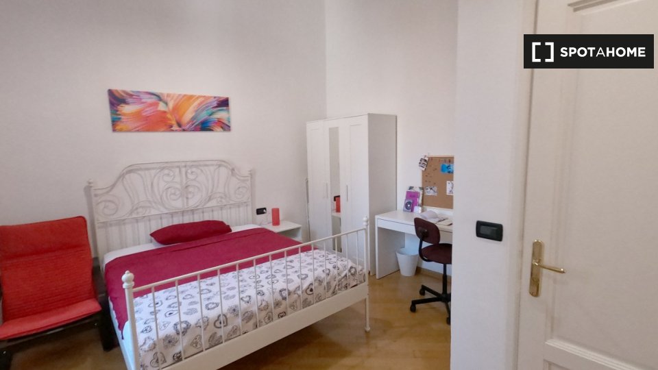 Immagine 1 di Camera condivisa in affitto  in Via IX Febbraio a Firenze