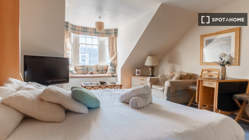 Immagine 9 di Appartamento in affitto  in Rose St a New Town