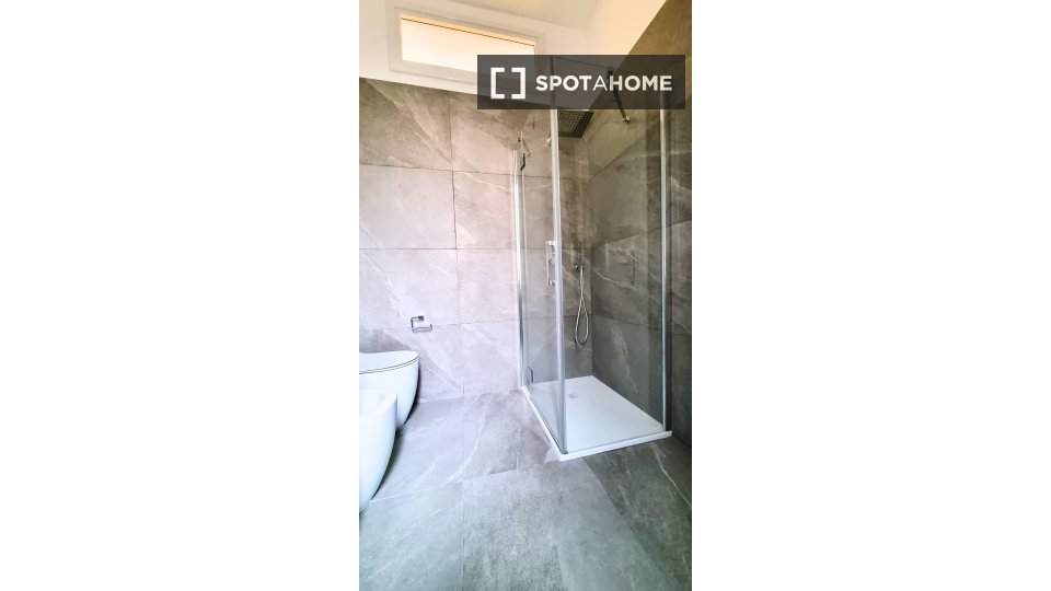 Immagine 13 di Appartamento in affitto  in Via Germanico a Roma