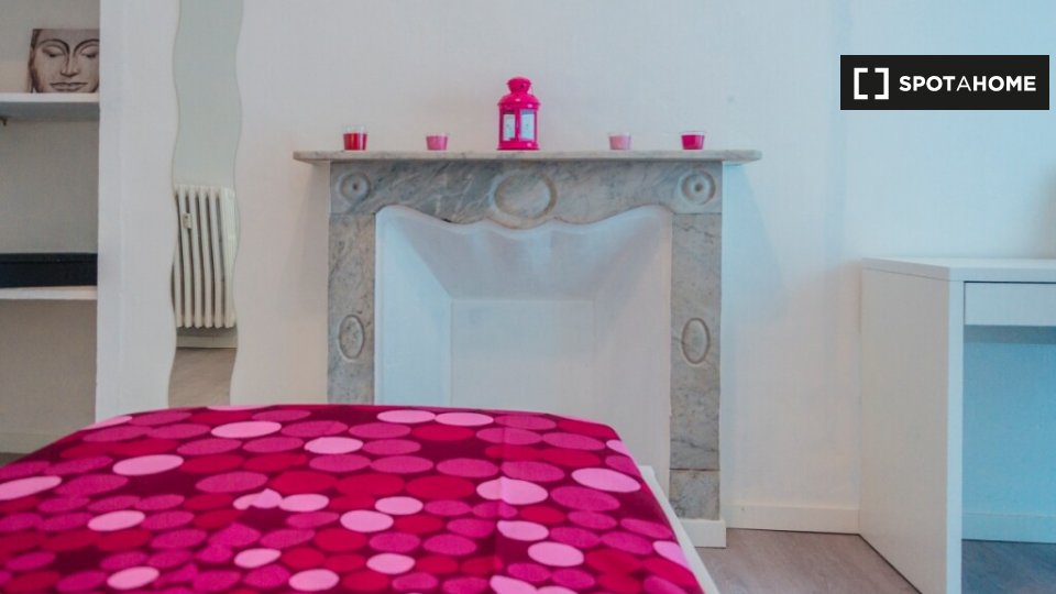 Immagine 9 di Camera condivisa in affitto  in Piazza Emanuele Filiberto a Torino
