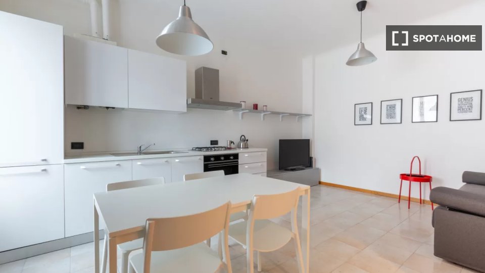 Immagine 5 di Appartamento in affitto  in Via Vigevano a Milano