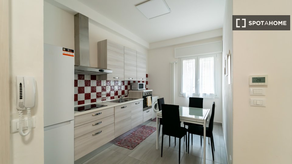 Immagine 5 di Appartamento in affitto  in Via Aurelio Saffi a Bologna