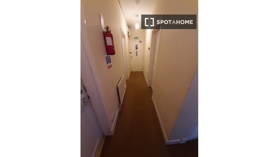 Immagine 6 di Camera condivisa in affitto  in -6 Clearburn Gardens a Liberton and Craigmillar