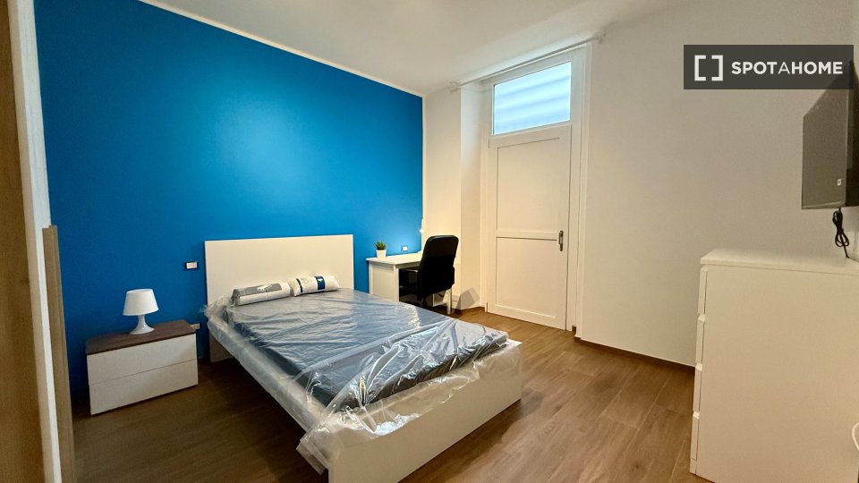 Immagine 3 di Camera condivisa in affitto  in Via Cesana a Torino