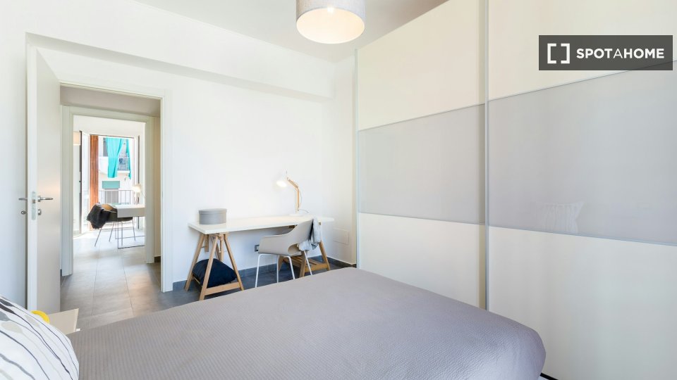 Immagine 7 di Camera condivisa in affitto  in Via Democrito a Milano