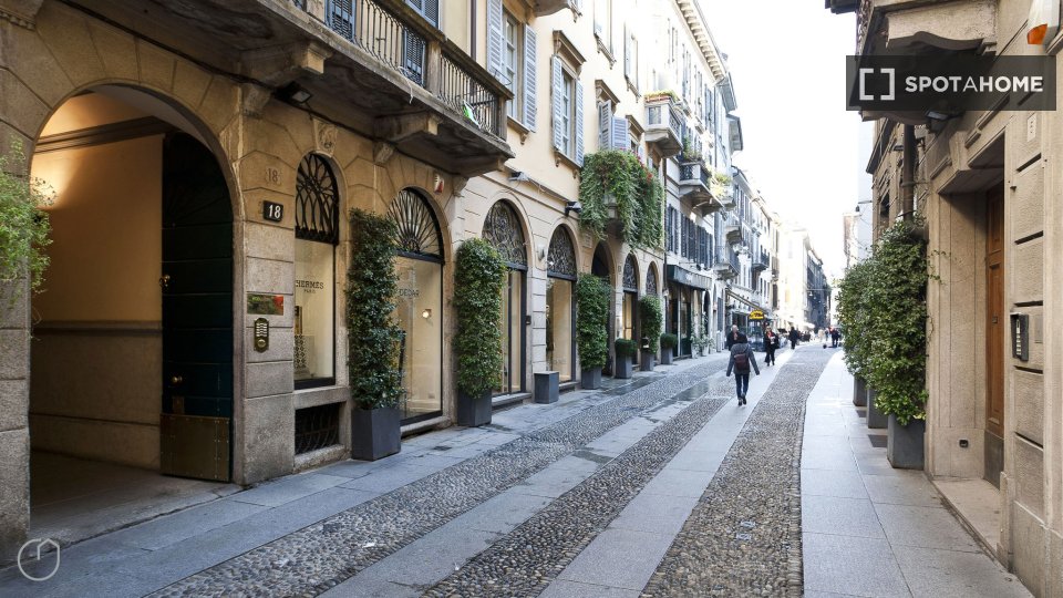 Immagine 12 di Appartamento in affitto  in Via Fiori Chiari a Milano