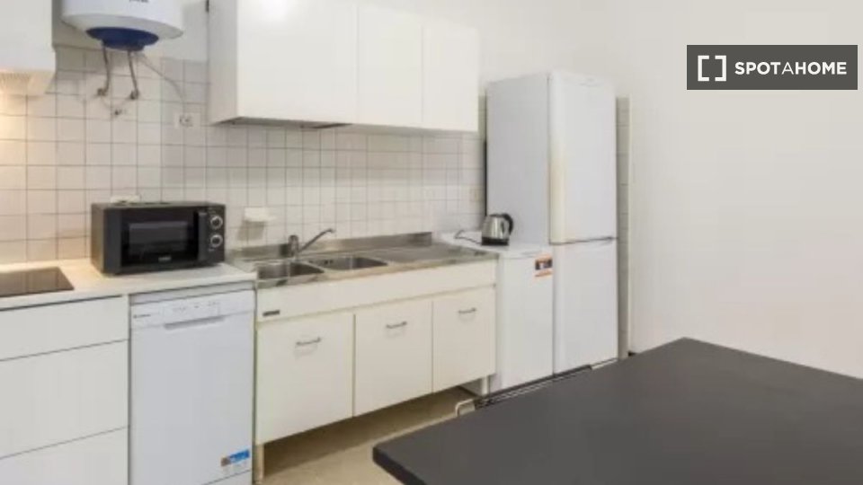 Immagine 1 di Appartamento in affitto  in Salita Superiore della Rondinella a Genova