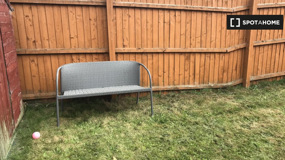 Immagine 5 di Camera condivisa in affitto  in Oakford Cl a 