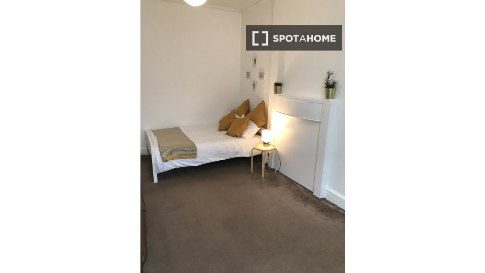 Immagine 19 di Camera condivisa in affitto  in Clerk St a South Bridge, Holyrood and Willowbrae