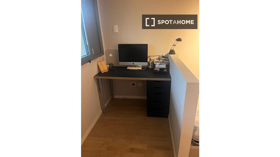 Immagine 1 di Camera condivisa in affitto  in Via Marco Fabio Quintiliano a Milano