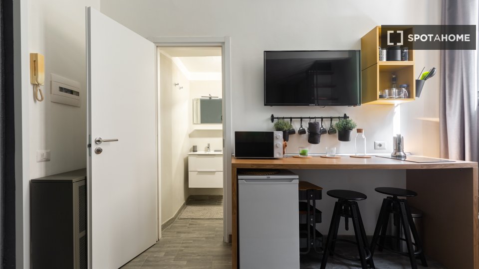 Immagine 4 di Ufficio in affitto  in V.le Gian Galeazzo a Milano