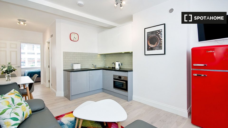 Immagine 2 di Appartamento in affitto  in Flat a 