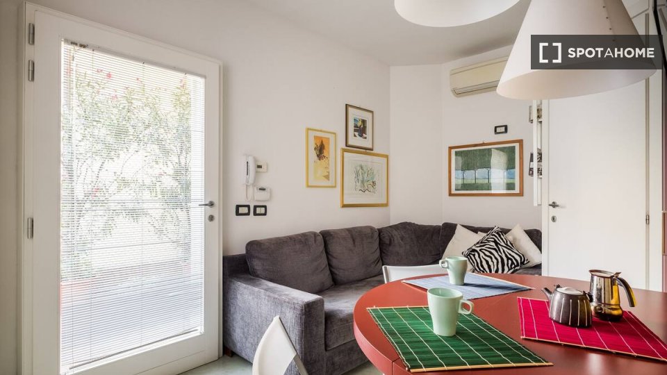 Immagine 1 di Appartamento in affitto  in Via Santa Caterina a Bologna