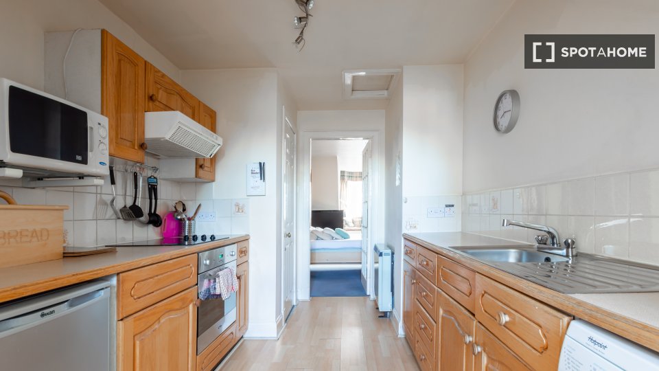 Immagine 2 di Appartamento in affitto  in Rose St a New Town