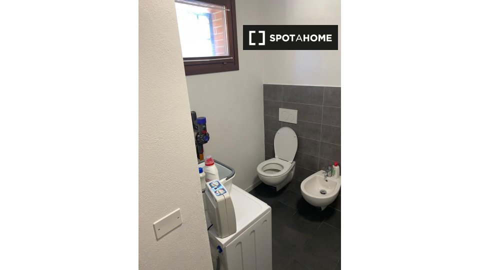 Immagine 6 di Appartamento in affitto  in Via Elio Bernardi a Bologna