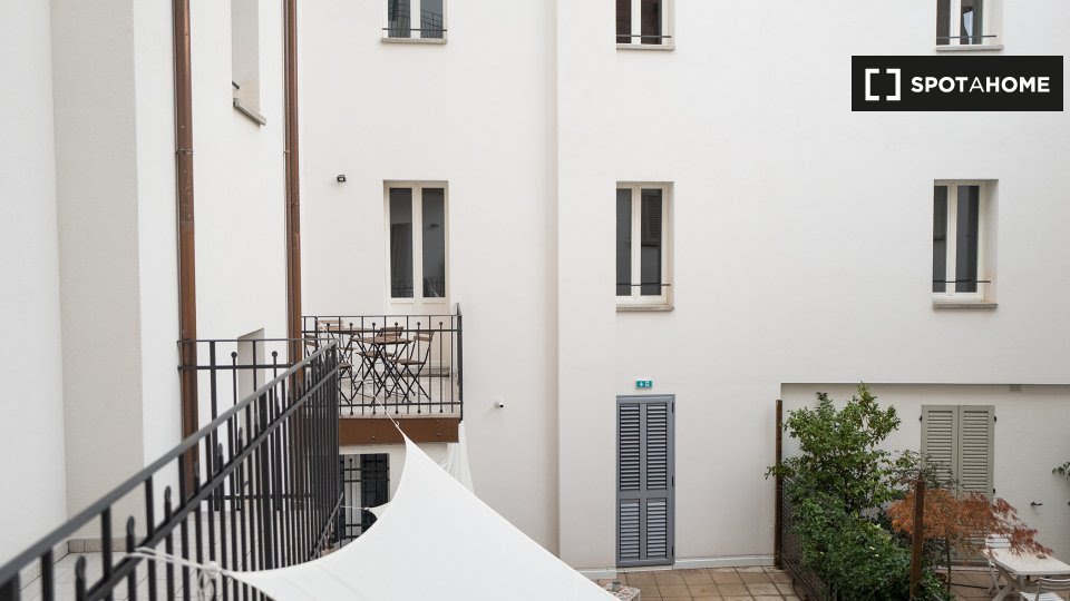 Immagine 13 di Appartamento in affitto  in Via Irnerio a Bologna