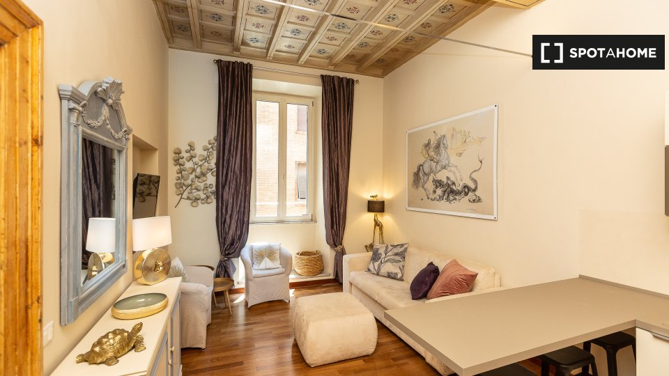 Immagine 5 di Appartamento in affitto  in Via Frattina a Roma