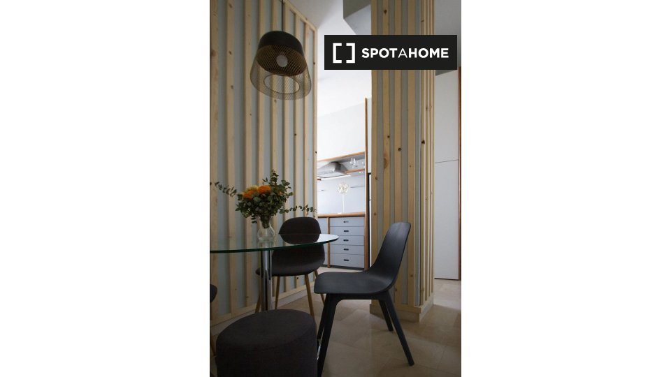 Immagine 3 di Appartamento in affitto  in Via dei Piatti a Milano