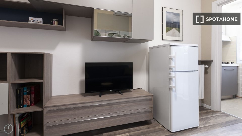 Immagine 7 di Appartamento in affitto  in Via Policarpo Petrocchi a Milano