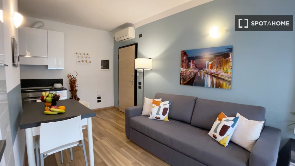 Immagine 1 di Appartamento in affitto  in Via Giuseppe Candiani a Milano