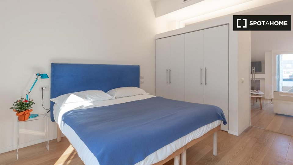 Immagine 13 di Appartamento in affitto  in Viale Papiniano a Milano