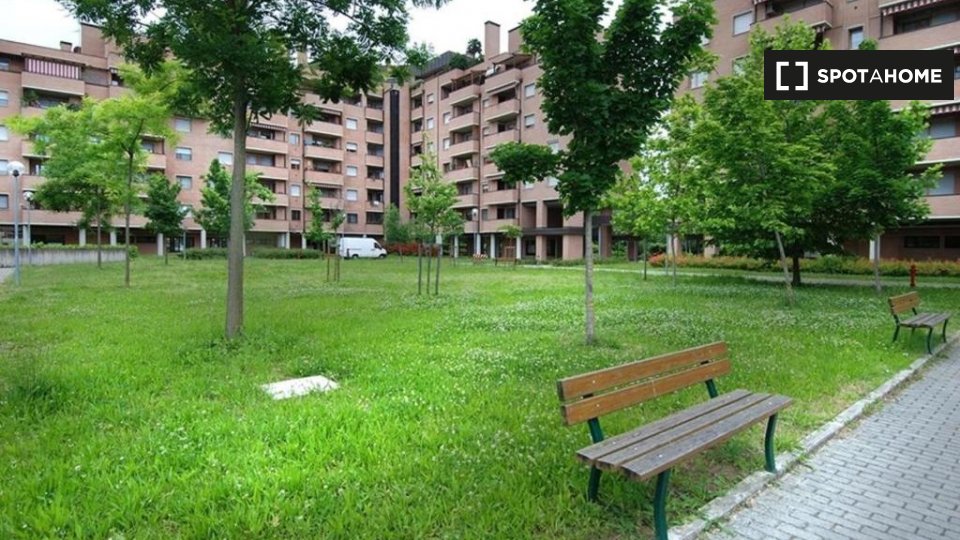 Immagine 17 di Appartamento in affitto  in Via Mario Fantin a Bologna