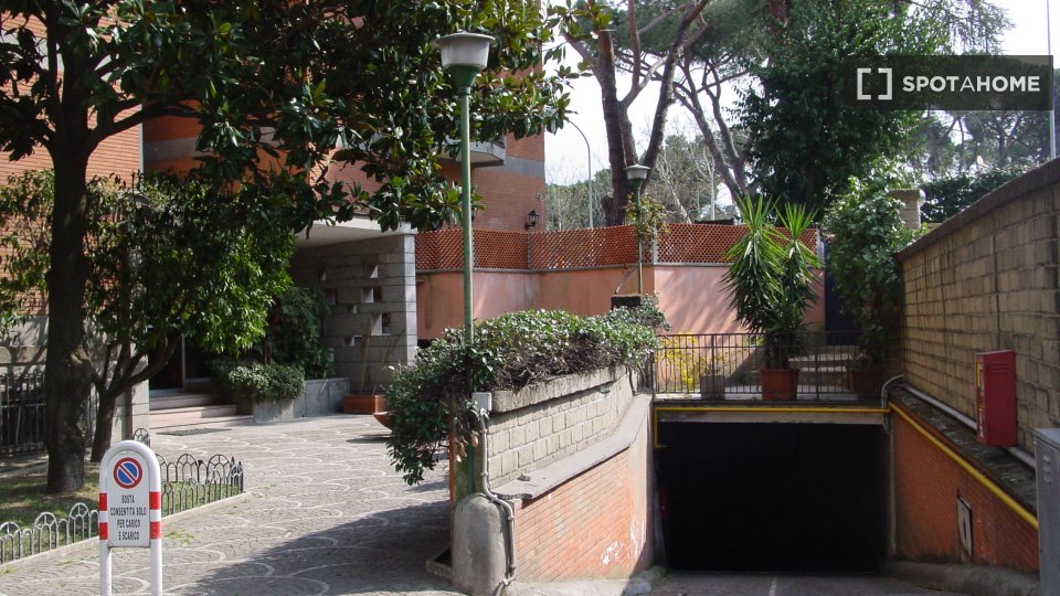 Immagine 12 di Appartamento in affitto  in Via Oriolo Romano a Roma