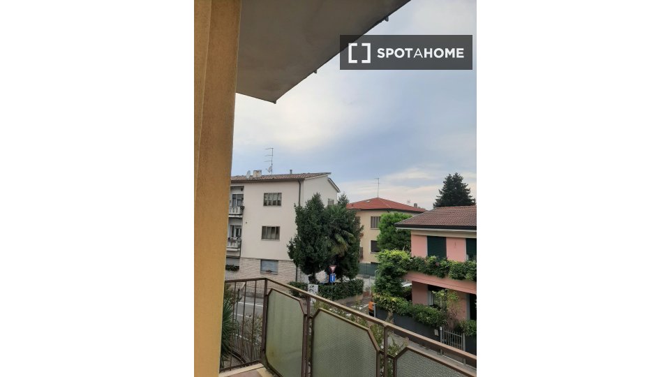 Immagine 18 di Camera condivisa in affitto  in Via Zara a Padova