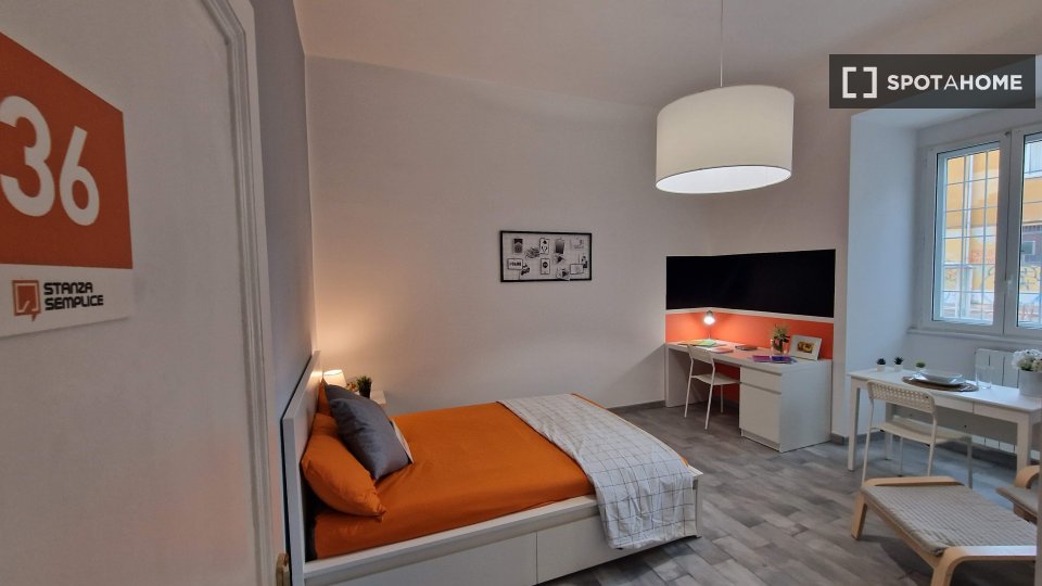 Immagine 1 di Camera condivisa in affitto  in Via Ostiense a Roma