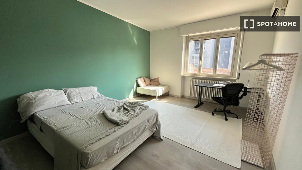 Immagine 1 di Camera condivisa in affitto  in Giovanni Maria a Milano