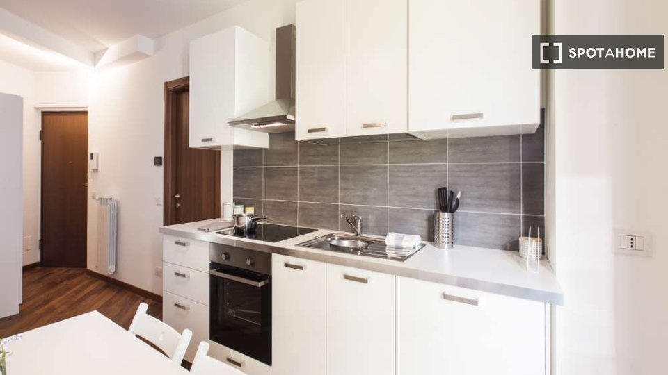 Immagine 14 di Camera condivisa in affitto  in Via Privata San Martiniano Milan a Milano