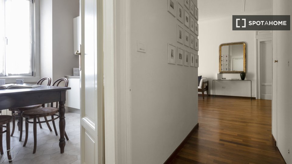 Immagine 13 di Appartamento in affitto  in Via Giovanni Battista Morgagni a Milano