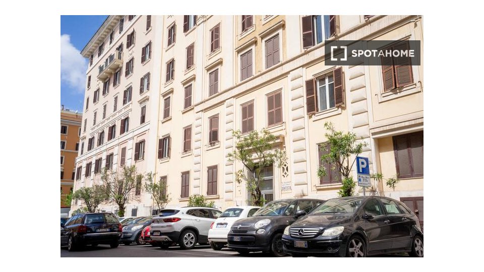 Immagine 5 di Ufficio in affitto  in Via Voghera a Roma