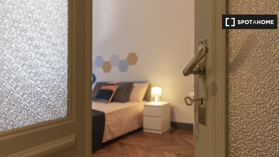 Immagine 3 di Camera condivisa in affitto  in Via Stefano Maria Clemente a Torino