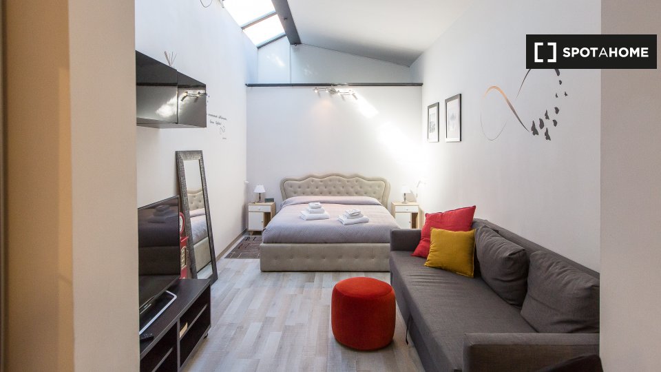 Immagine 11 di Ufficio in affitto  in Via dei Riari, 00165 Roma RM, Italy a Roma