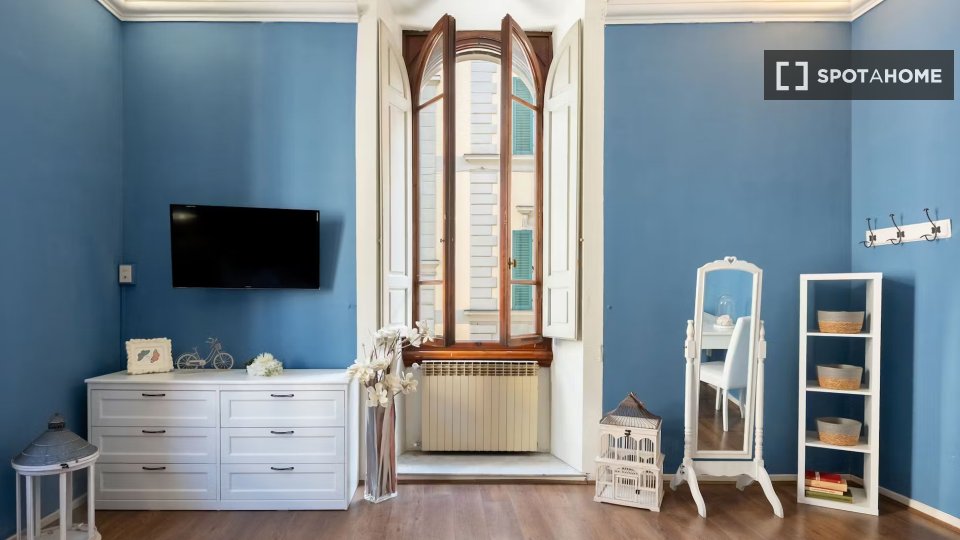 Immagine 13 di Appartamento in affitto  in Via degli Speziali a Firenze