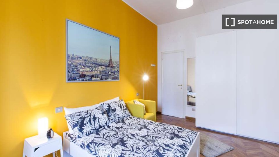 Immagine 2 di Camera condivisa in affitto  in Viale Emilio Caldara a Milano