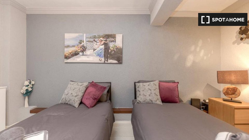 Immagine 14 di Ufficio in affitto  in Watford General Suites GFF Apartment a Watford