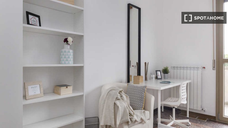 Immagine 3 di Camera condivisa in affitto  in Viale Giovanni Vicini a Bologna