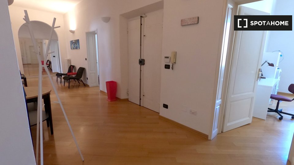 Immagine 14 di Camera condivisa in affitto  in Via IX Febbraio a Firenze
