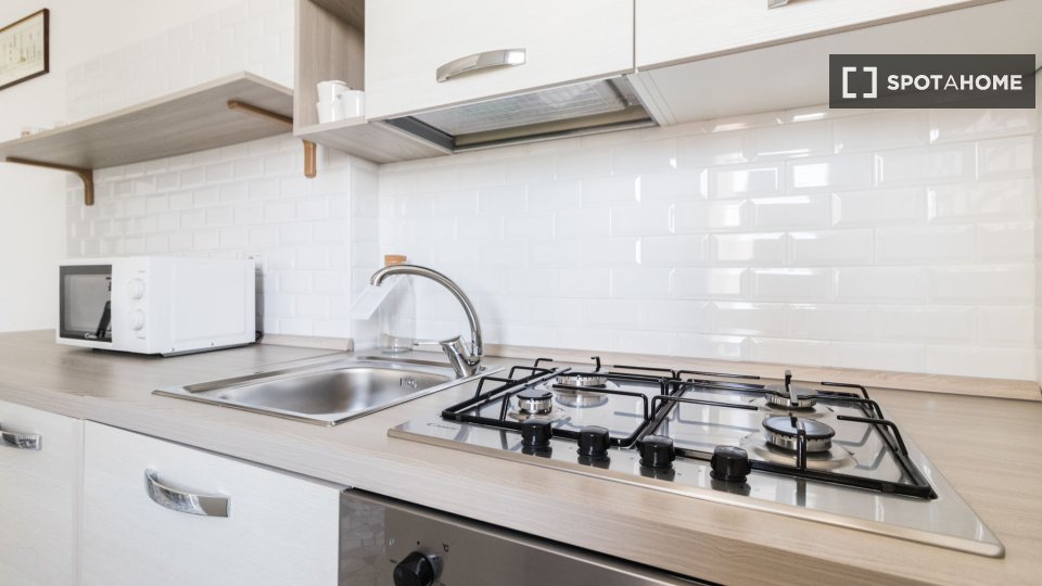 Immagine 10 di Appartamento in affitto  in Ripa di Porta Ticinese a Milano