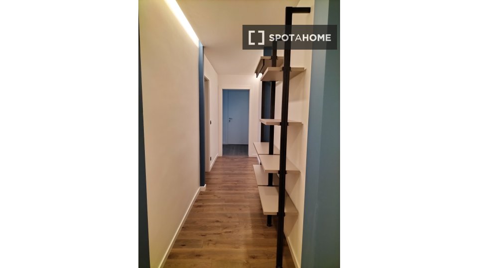 Immagine 11 di Camera condivisa in affitto  in Via S. Luca a Genova