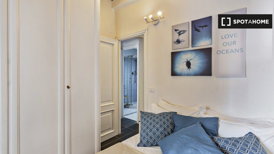 Immagine 8 di Appartamento in affitto  in Salita di Santa Maria di Castello a Genova