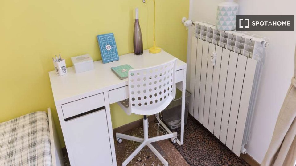 Immagine 6 di Camera condivisa in affitto  in Viale Giovanni Vicini a Bologna