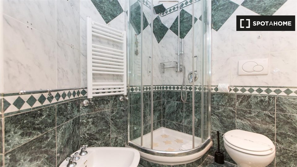 Immagine 16 di Appartamento in affitto  in Via della Scala, 00153 Roma RM, Italy a Roma