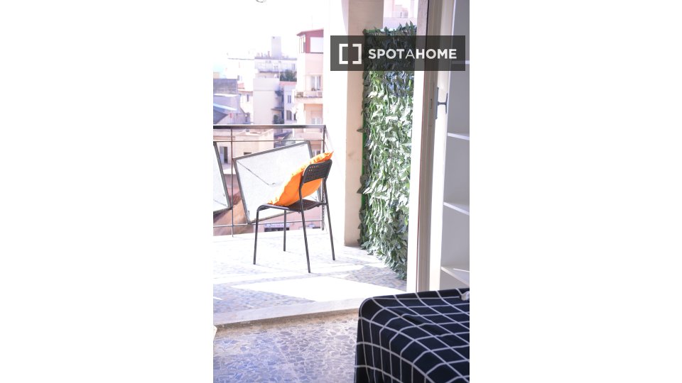 Immagine 19 di Camera condivisa in affitto  in Via dei Passeri a Cagliari