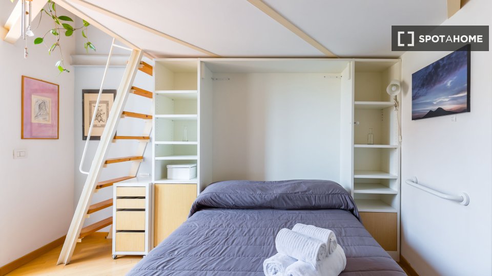 Immagine 3 di Appartamento in affitto  in Rampe Montemiletto a Napoli