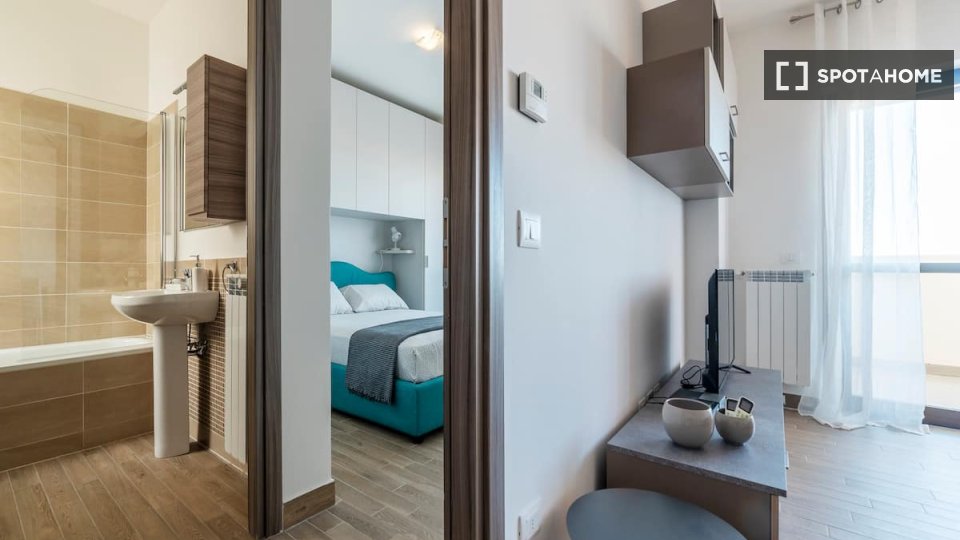 Immagine 3 di Appartamento in affitto  in Via Luigi de Marchi a Roma